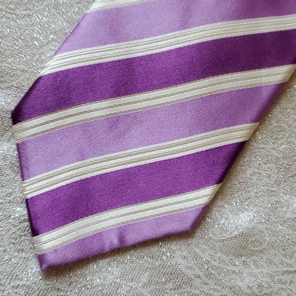 Stafford purple/white striped silk neck tie